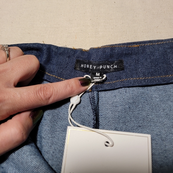 ๐ Honey Punch Retro Shorts ๐ฉณ - Picture 5 of 8